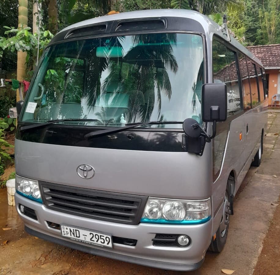 Mini Coach β Toyota Coaster